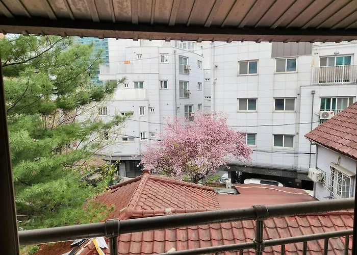 용산 코지하우스 *